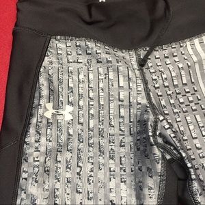 Capri Under Armour Capri workout pants!